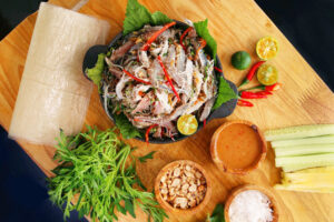 Đây là một trong những món ăn đặc sản nổi tiếng chỉ có tại làng Nam Ô, Đà Nẵng.