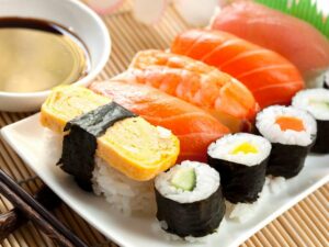Sushi được mệnh danh là tinh hoa văn hoá ẩm thực Nhật Bản. 