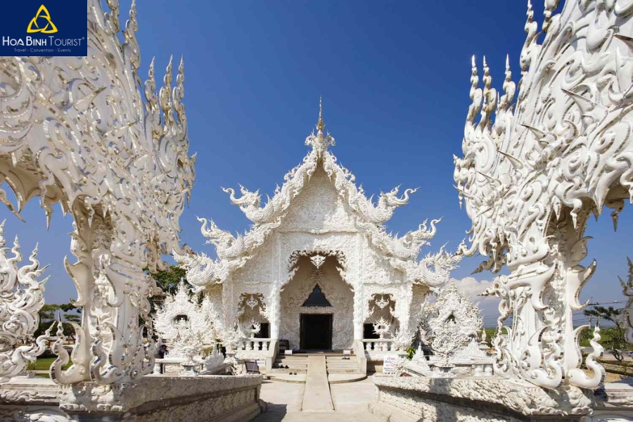 Khám phá Đền Trắng tại thành phố du lịch Chiang Rai Thái Lan