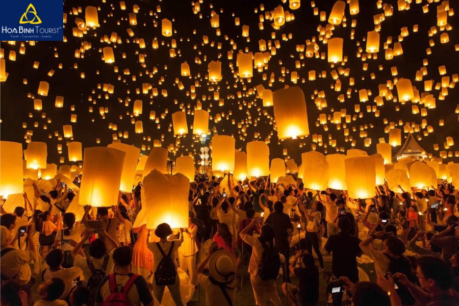 Toàn cảnh lễ hội đèn lồng Yi Peng tại Chiang Mai Thái Lan