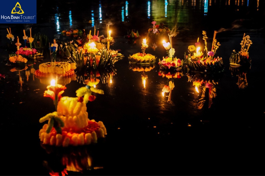 Lễ hội hoa đăng Loy Krathong cầu nguyện thành công và may mắn