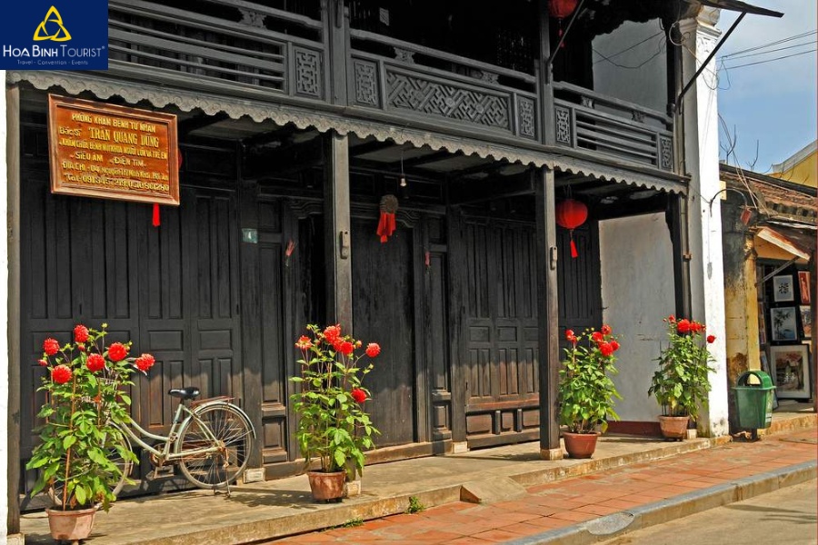 Nhà cổ Phùng Hưng - nơi lưu giữ nhiều kỷ vật lịch sử