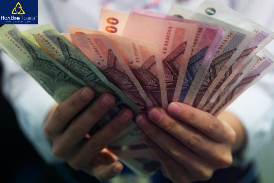Hướng dẫn chi tiết cách đổi tiền Thái Lan