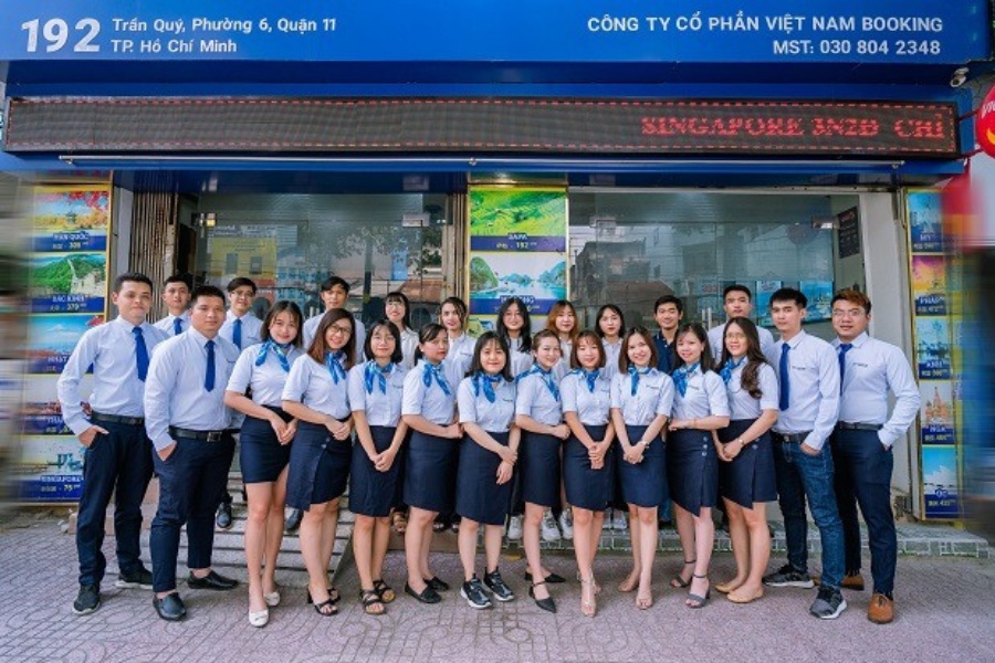 Đội ngũ nhân sự chuyên nghiệp tại Công ty cổ phần Booking Việt Nam