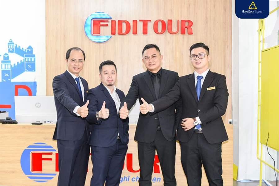 Công ty tổ chức du lịch Fiditour có hơn 30 năm kinh doanh tour du lịch trọn gói