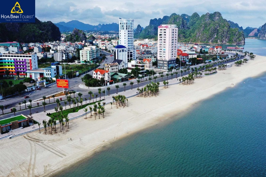 Bãi biển Hạ Long - Quảng Ninh