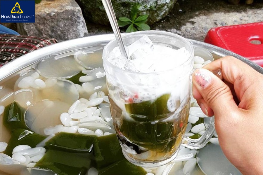 Cốc chè sương sa thanh mát