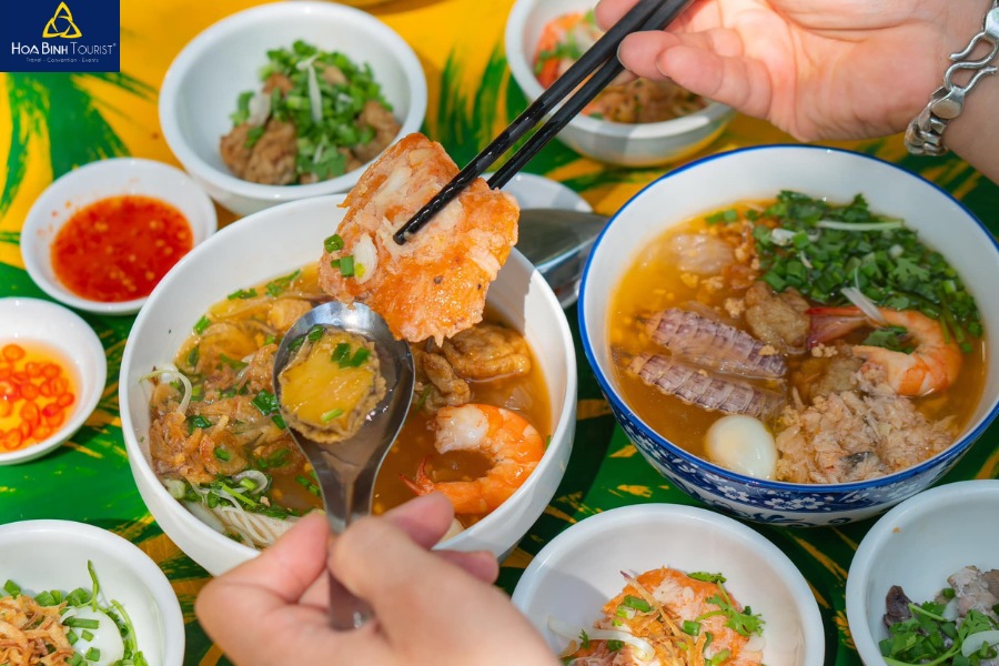 Bánh canh cũng là một đặc sản ở Nha Trang 