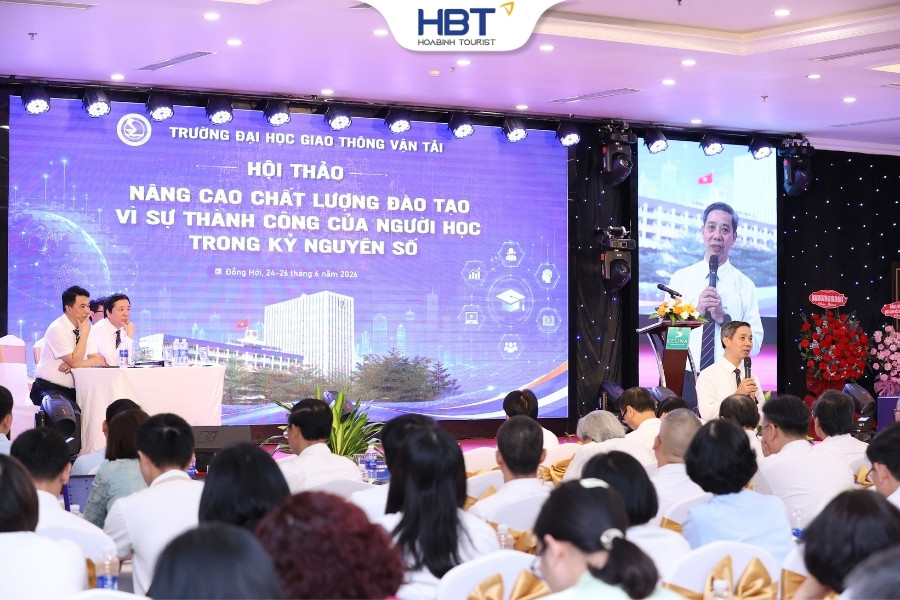HOABINH TOURIST ĐỒNG HÀNH CÙNG HBG ĐÓN NHẬN CÚP DANH GIÁ "MICE – THE RISING WAVE 2025"