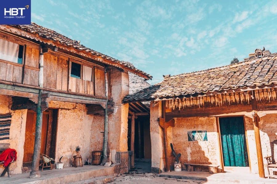 Làng văn hóa Lô Lô Chải
