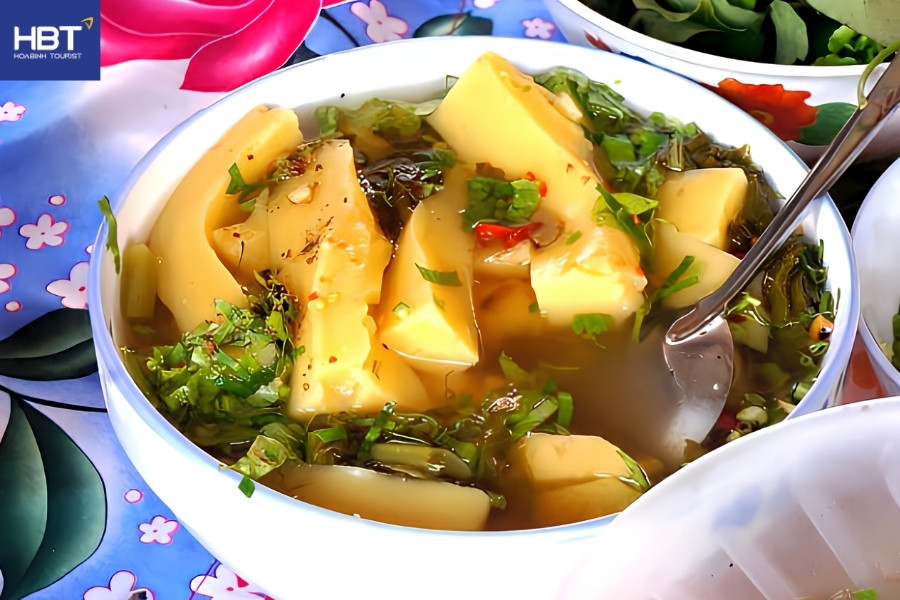 chợ phiên sapa - Bánh đúc ngô