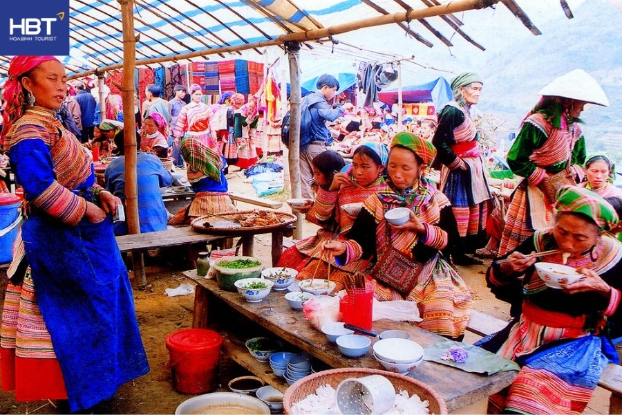 chợ phiên sapa - Chợ Cán Cấu