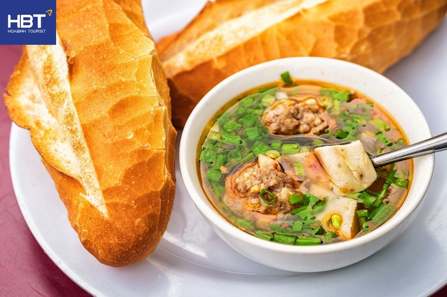 đặc sản Đà Lạt - Bánh mì xíu mại