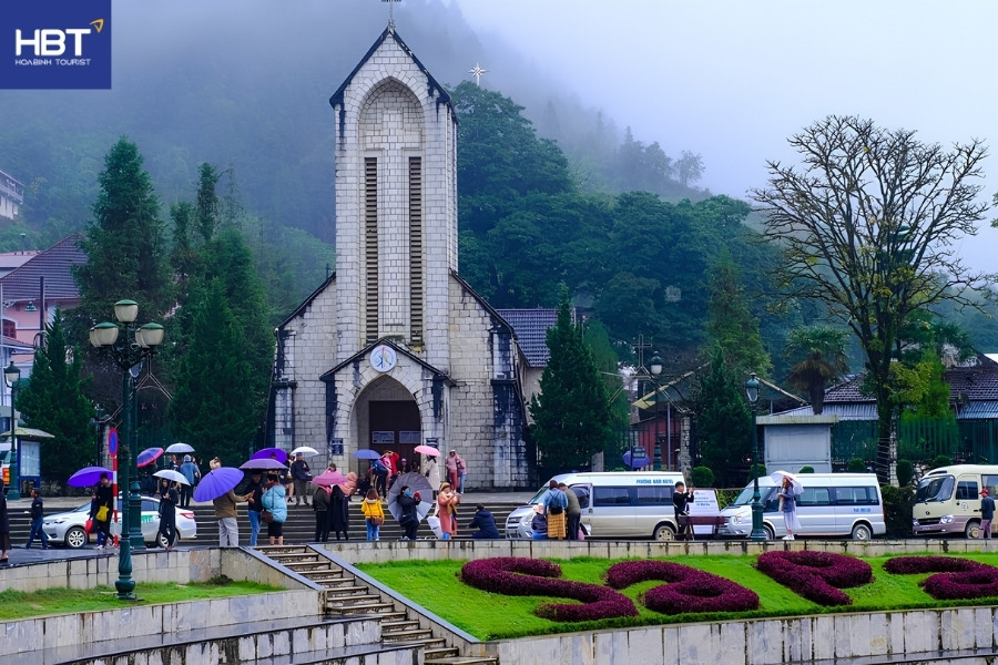 nhà thờ đá sapa