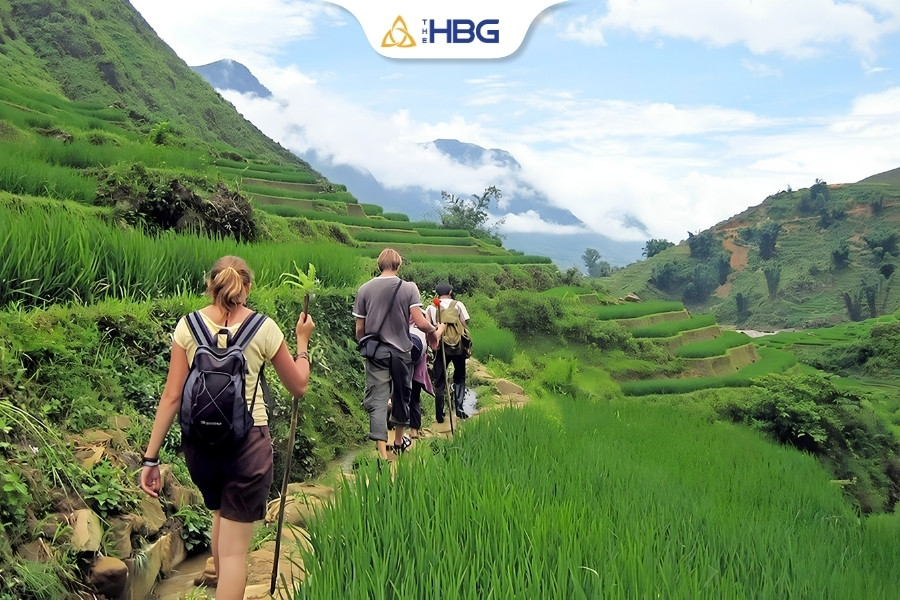 Trekking khám phá cảnh quan và cuộc sống vùng cao