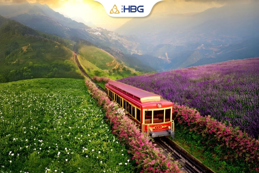 Ngắm toàn cảnh thung lũng từ tuyến tàu hỏa leo núi Mường Hoa